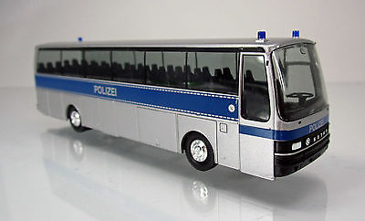 Herpa 306225 Setra S 215 Bus "Polizia NRW"
