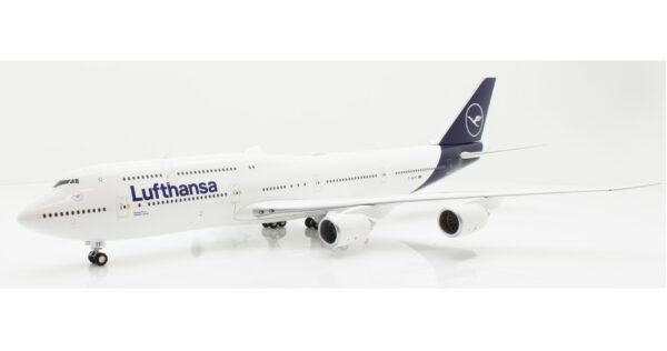 Herpa 559188 Boeing 747-8 Lufthansa "Brandeburg"