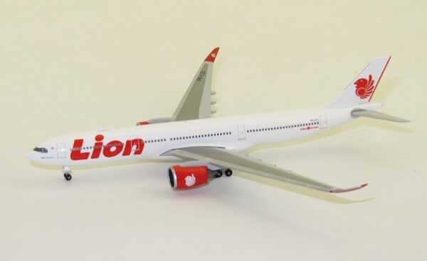 Herpa 533676 Airbus A330-900neo Lion Air