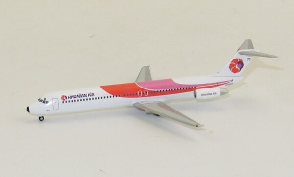 Herpa 533591 MCDONNELL DOUGLAS DC-9-50 HAWAIIAN "AWAPUHI"